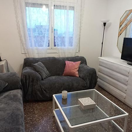Cozy And Sunny Penthouse Fira Bcn Apartment L'Hospitalet de Llobregat Bagian luar foto