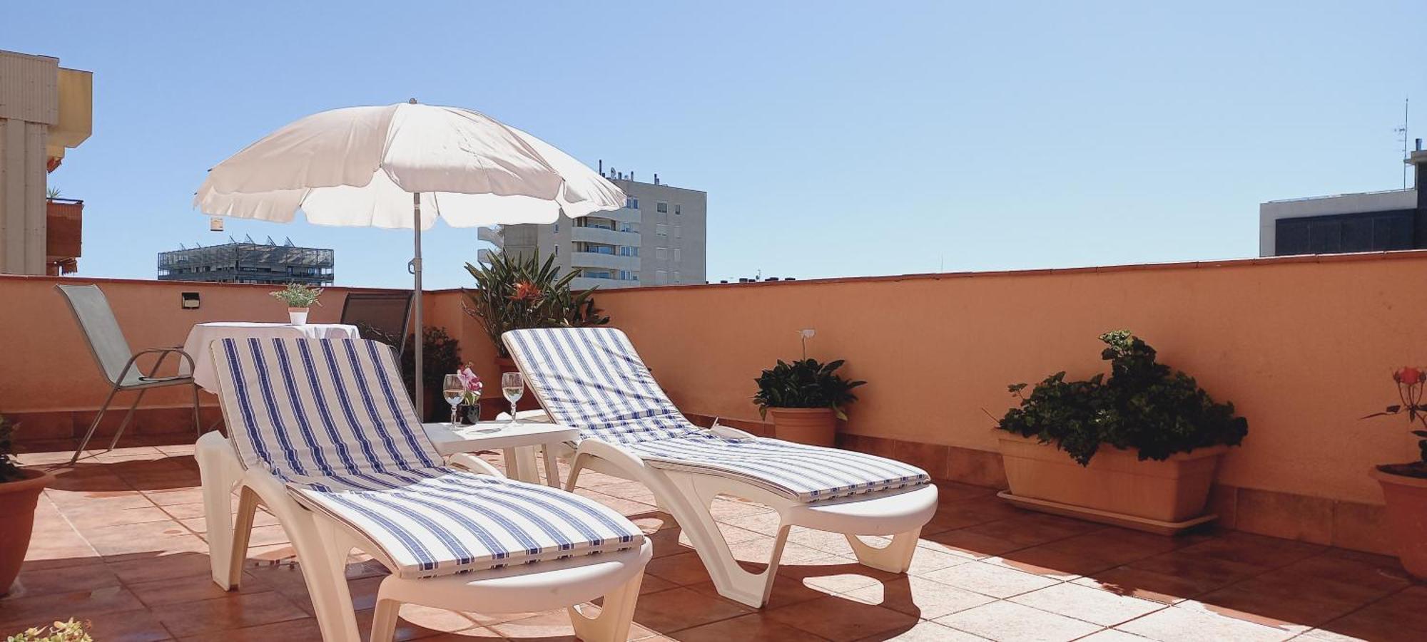 Cozy And Sunny Penthouse Fira Bcn Apartment L'Hospitalet de Llobregat Bagian luar foto